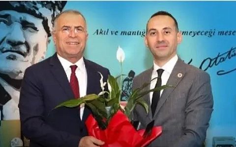 Gaziemir Belediye başkanı Ünal Işık, ön seçimde Çağrı Şırlancı'nın karşısına çıkartacağı aday arayışında