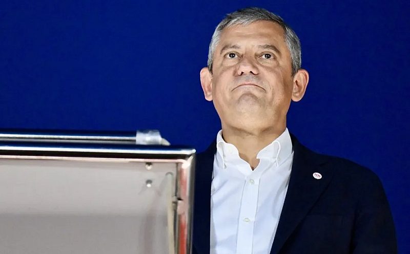 YENİ Parti Oy Kaybediyor: Masadaki Anketlerde Son Durum