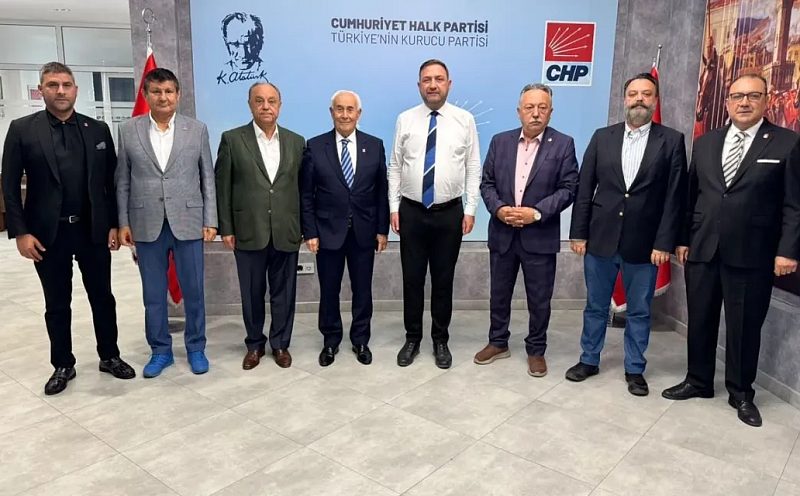 Eski Başkanlar Sahaya Çıkıyor… CHP’ye Deneyimli İsimlerden Destek