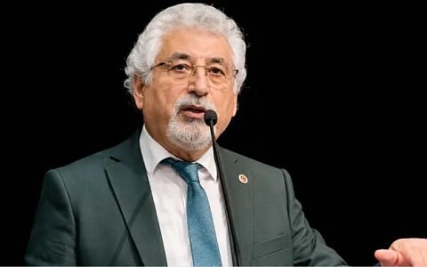 Mehmet Tüm'den İhraç Kararına Tepki: Sosyal Demokrasi Derneği'nden İstifa Etti!