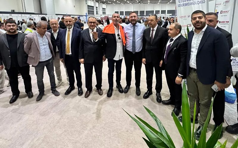 CHP İzmir İl Başkanı Utku Gümrükçü’den İZTO Seçimlerine Ziyaret