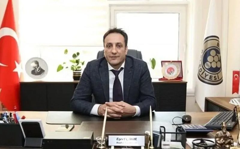 Buca Belediye Meclisi'nde İstifa Depremi: Eşref Çakır CHP’den İstifa Etti