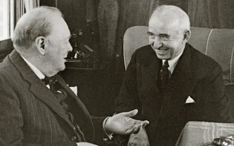 MİT Arşivinden Tarihi Belge: Churchill ve İnönü Görüşmesi Sonrası Almanların Gizli Mesajı Ortaya Çıktı