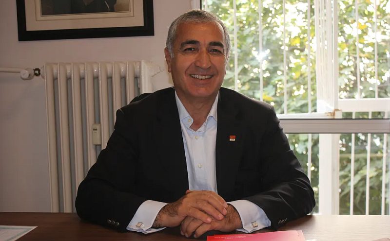 CHP 34. Dönem PM Üyesi Hüseyin Saygılı’dan Cemil Tugay’a Sert Eleştiri: “Yalpala Cemil, Çamura Düşene Kadar!”