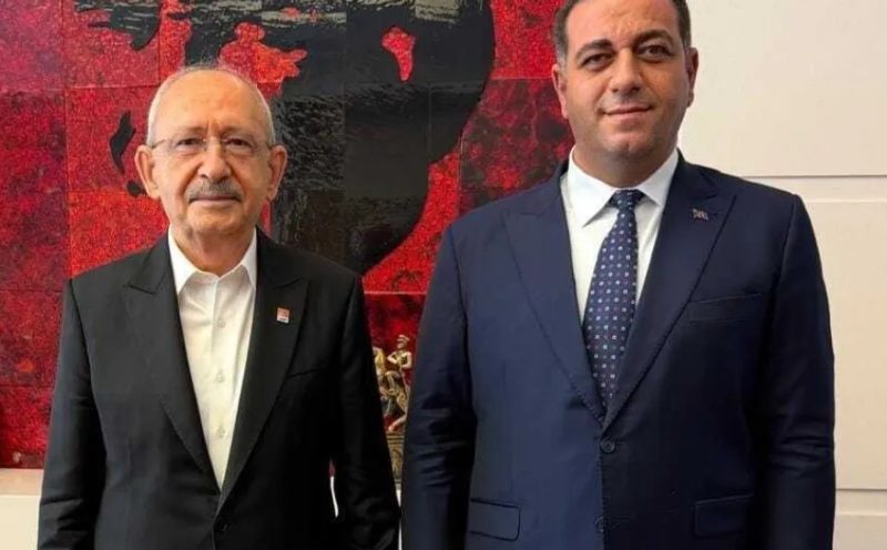 Kemal Kılıçdaroğlu, Narlıdere Belediye Başkanı Erman Uzun'u Genel Merkezde Kabul Etti