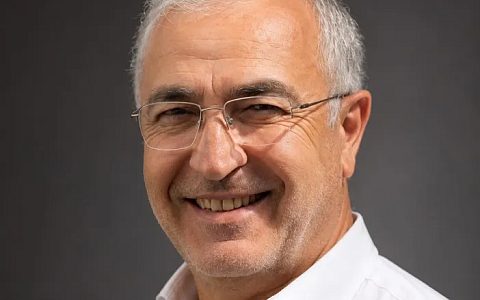 CHP'li Hüseyin Saygılı'dan Cemil Tugay ve AK Parti’ye Sert Tepki: "İzmir Teslim Alınacak Bir Şehir Değildir!"