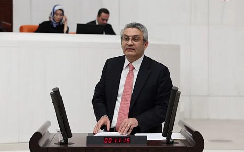 CHP'li Oğuz Kaan Salıcı'dan Cemil Tugay ve Özgür Özel’e Sert Salvolar: "Omurgasız Bir İhbarcıdan İbaret!"