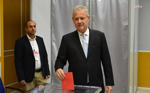 İZTO'da Mahmut Özgener 3'üncü Kez Başkan Seçildi: Geçerli Oyların Tamamını Aldı