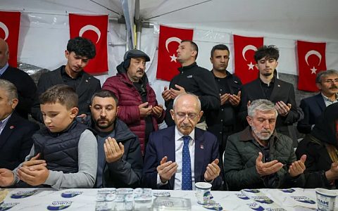 Kemal Kılıçdaroğlu’ndan Şehit Polis Ahmet Türkoğlu’nun Ailesine Taziye Ziyareti