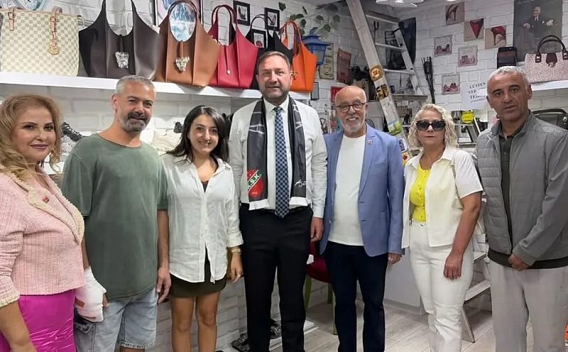CHP’li Utku Gümrükçü Karabağlar Ve Karşıyaka’da Sahaya İndi: "Sokak Yangın Yeri!"