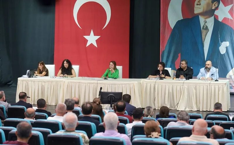 Konak Belediye Meclisi’nde Bütçe Ve Mahalle Boykotu: CHP’li Üyeler Toplantıya Katılmadı!