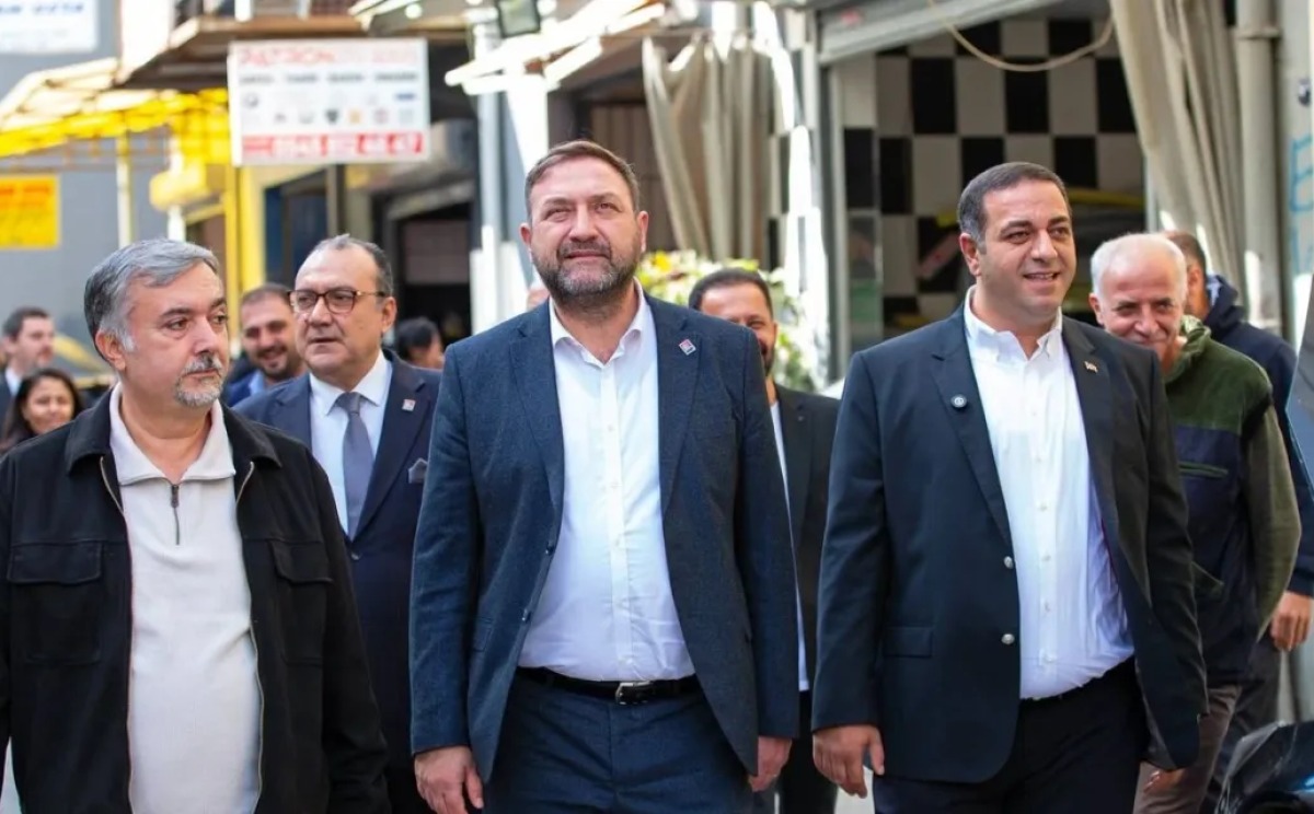 CHP İzmir İl Başkanı Utku Gümrükçü’den Narlıdere Esnafına Ziyaret: "Sanayi Esnafımızın Sorunlarını ve Taleplerini Dinledik"