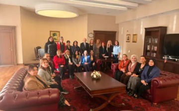 CHP Kadın Kolları Genel Başkanı Gülsever ve MYK Üyelerinden Kılıçdaroğlu'na Ziyaret