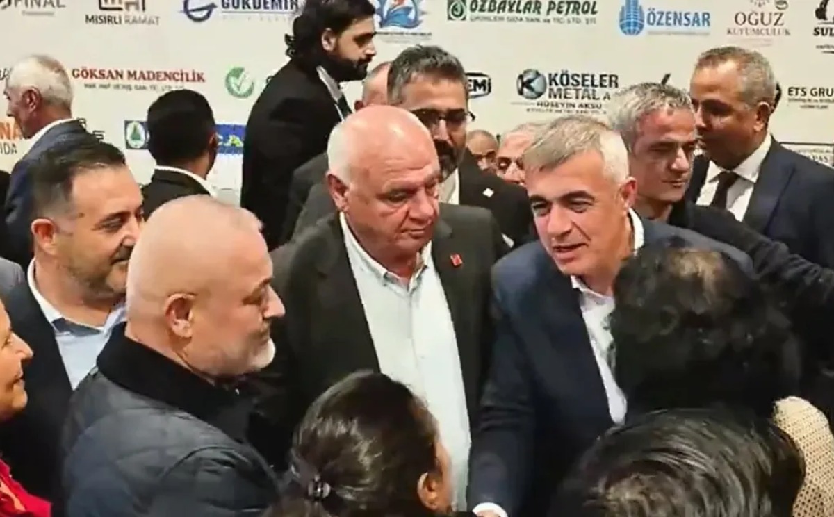 CHP İstanbul İl Başkanı Mehmet Ali Yüksel, 7. Tokat Günleri’nde Vatandaşlarla Buluştu