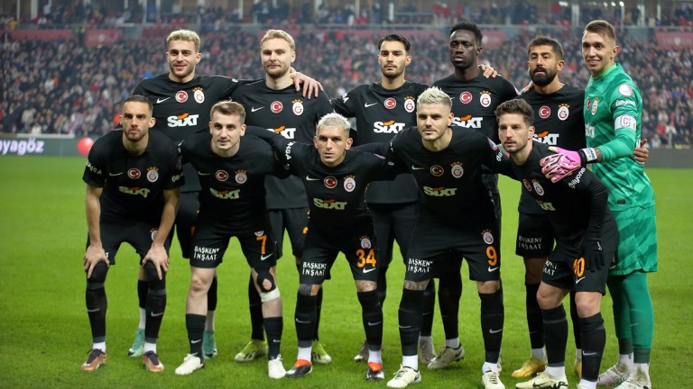 Galatasaray'ın UEFA Kadrosu Şekillendi: Kimler Geldi, Kimler Gitti?