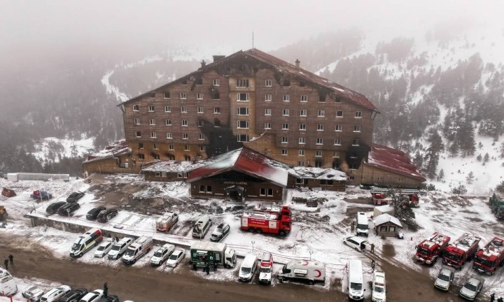 Bolu Yangını: Grand Kartal Otel Kaçak mıydı? Turizm Bakanlığı Belgeleri Ne Diyor?