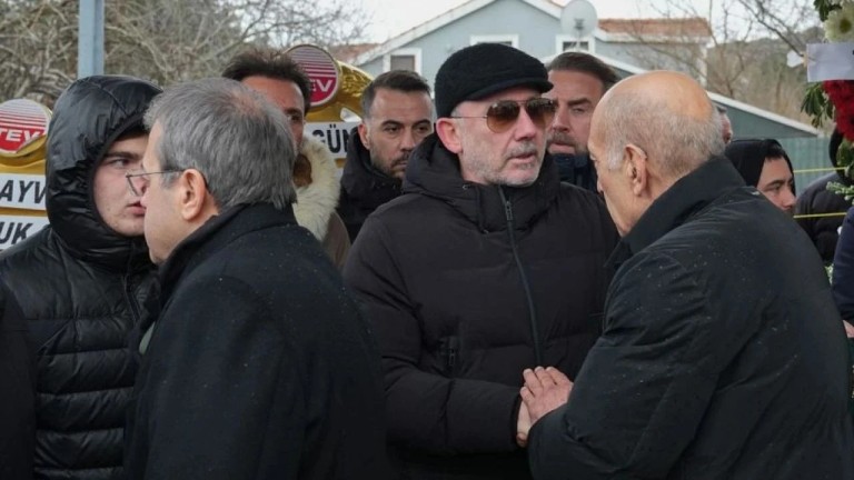 Sergen Yalçın'ın Acı Günü: Cenazede Kimler Vardı? Sedat Peker Çelengi?