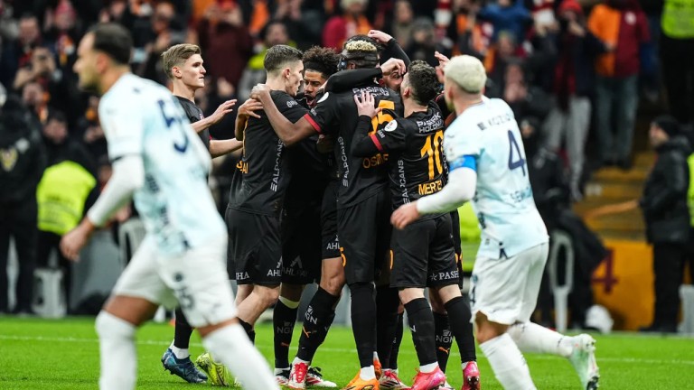 Adana Demirspor Galatasaray Maçında Neden Sahadan Çekildi? 