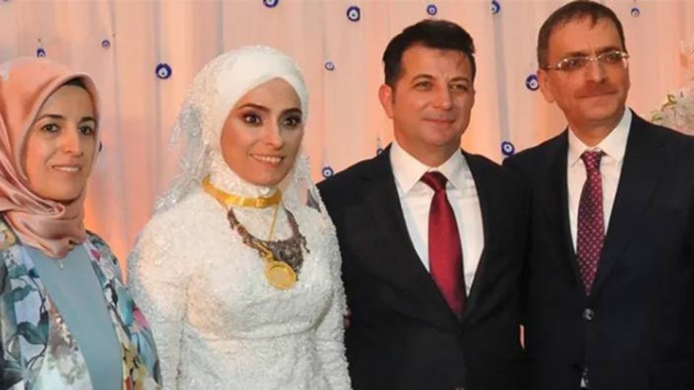  Ünsal Ban Tazminatı Onandı: Aldatma, Rüşvet İddiaları ve Kaset Davası