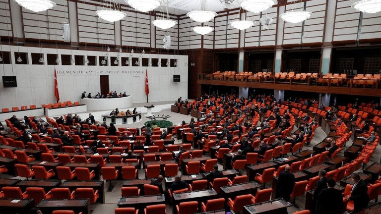 TBMM'de Dokunulmazlık Gündemi: Hangi Vekiller, Nasıl Bir Süreç Bekliyor? 