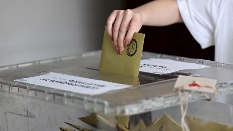Türkiye Gençlik Araştırması: Gençlerin Siyasi Tercihi ve Beklentileri Ne?