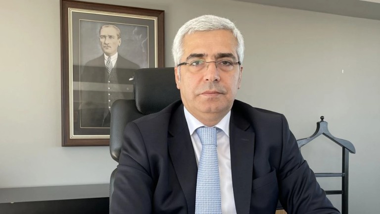TOBB Başkanı Hisarcıklıoğlu Nerede? CHP'den Dikkat Çeken "Kayıp Aranıyor" İlanı     