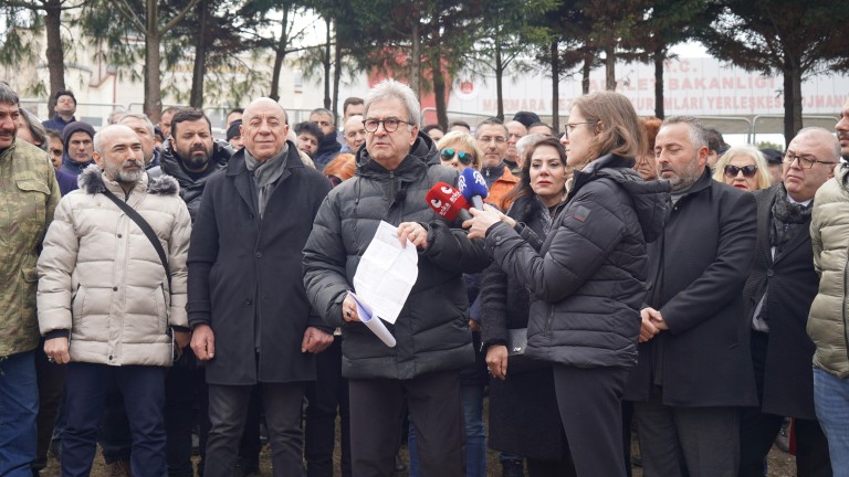Ümit Özdağ'ın Duruşma Tarihi Neden Öne Alındı? Zafer Partisi'nden Sert Tepki