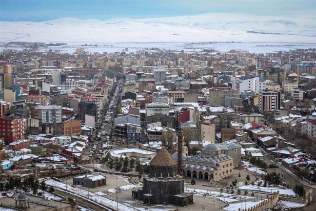 Kars'ta Hangi Etkinlikler Neden Yasaklandı? 10 Günlük Yasak Kararı