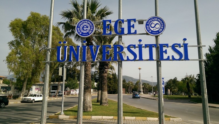 İzmir'de Yurt Sorunu Çözülüyor mu? Ege Üniversitesi'nden 1200 Kişilik Yurt İhalesi!