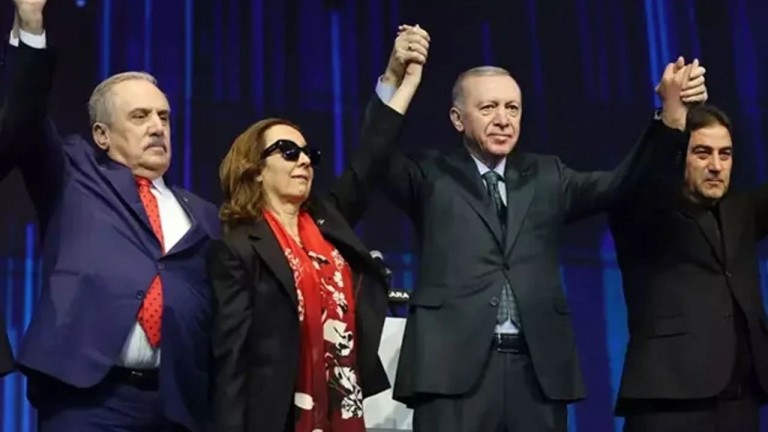 AKP Kongresi: MKYK'da Sürpriz İsimler!