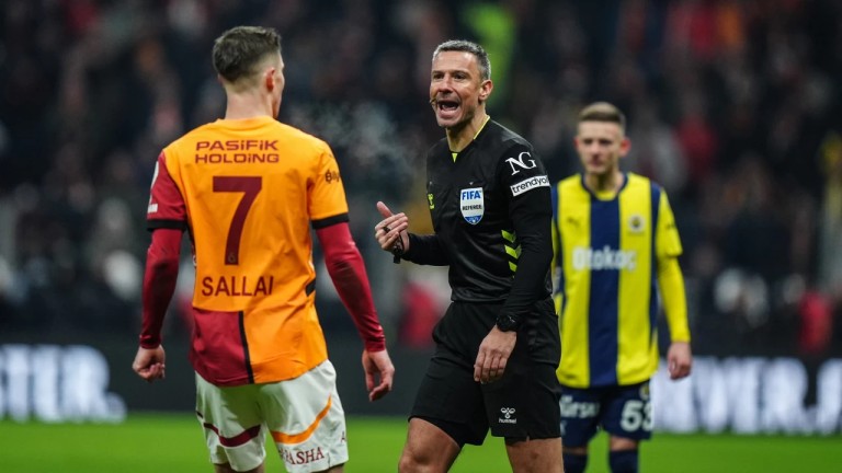 Galatasaray-Fenerbahçe Derbisi Hakemi Ne Kadar Aldı? 