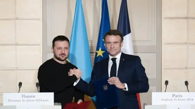Macron'dan Zelenskiy'e Destek