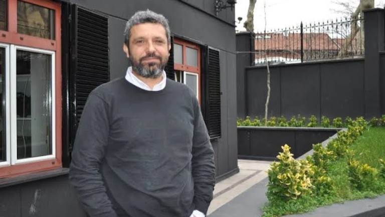Ünlü Yönetmen Erhan Baytimur Hayatını Kaybetti