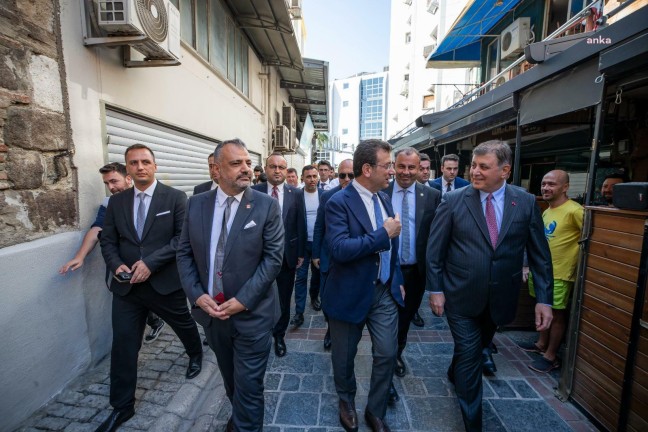 İmamoğlu İzmir'den Adaylık Startı Veriyor