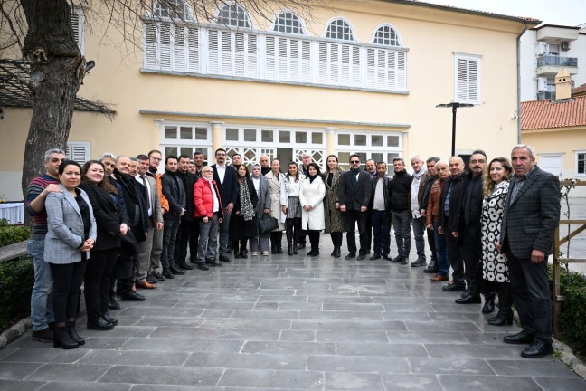 Bornova'da Mahalle Meclisleri mi Kuruluyor? Amaç Ne?