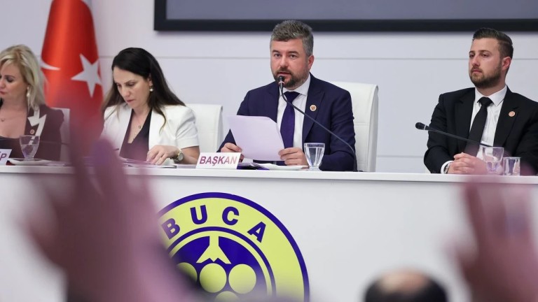 Buca Meclisi'nde Kredi Tartışması!