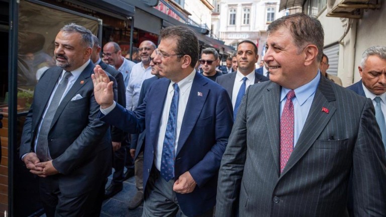  İmamoğlu'nun İzmir Çıkarması: Seçim Startı ve Güç Birliği