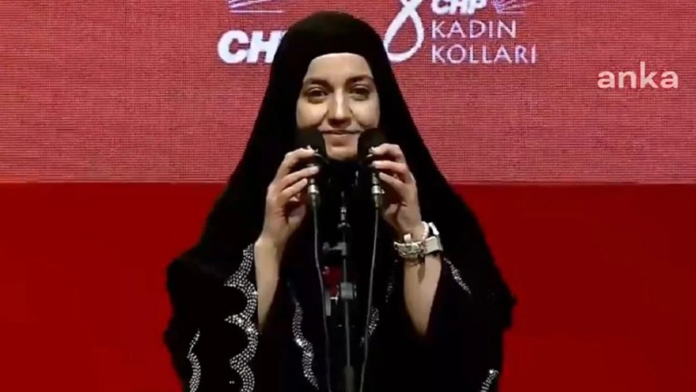  Tesettürlü Depremzede: AK Parti'den CHP'ye Geçtim, Yanınızdayım! 