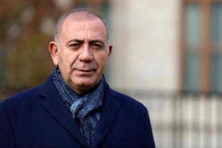 Gürsel Tekin'den Sürpriz Hamle: 