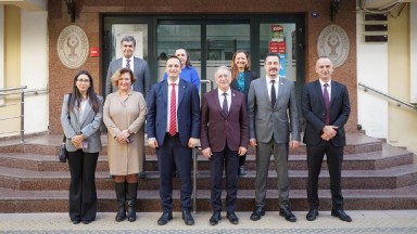 Bornova'da Ücretsiz Hukuki Destek: Dezavantajlı Gruplara Adalet