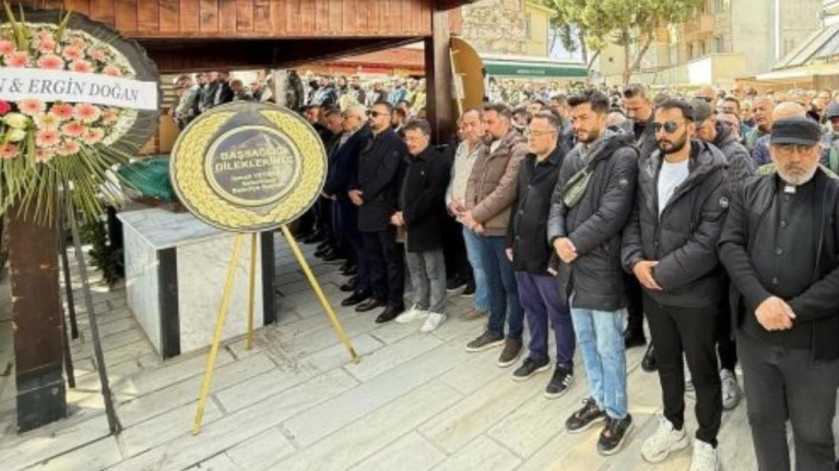Pehlivan'ın Acı Günü: Babası Recep Pehlivan Seferihisar'da Defnedildi