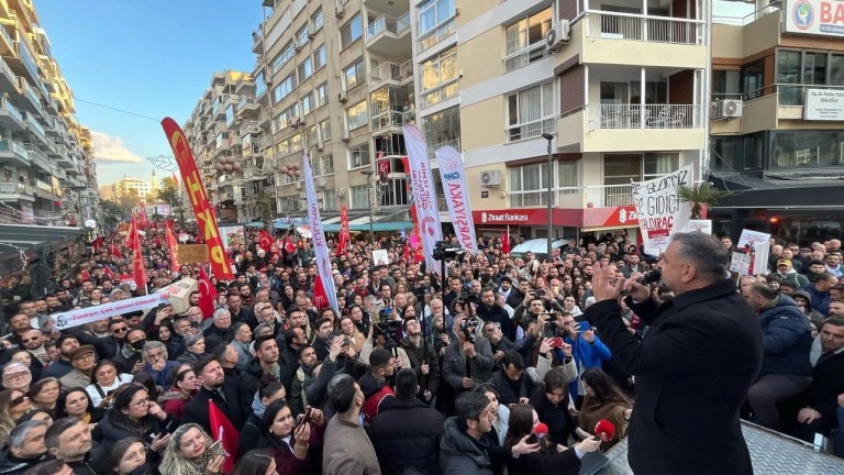 İmamoğlu Protestoları İzmir'de: CHP'den Yürüyüş Çağrısı