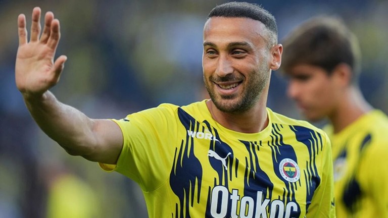 Fenerbahçe'den Cenk Tosun Sürprizi: Japonya'ya Transfer Oldu!