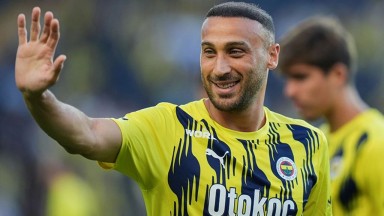 Fenerbahçe'den Cenk Tosun Sürprizi: Japonya'ya Transfer Oldu!