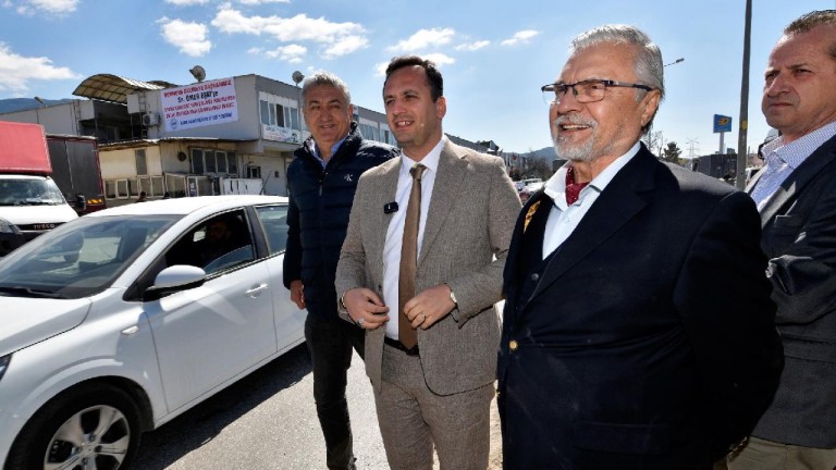 Bornova TIR Garajı ile Lojistik Ulaşım Rahatlıyor 