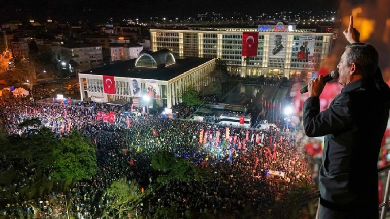  CHP Maltepe Mitingi: Özgür Özel'den İmamoğlu'na Destek Çağrısı