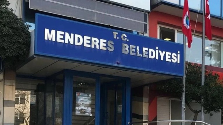 Menderes'te Siyasi Deprem: CHP'li 5 Meclis Üyesi İstifa Etti! 