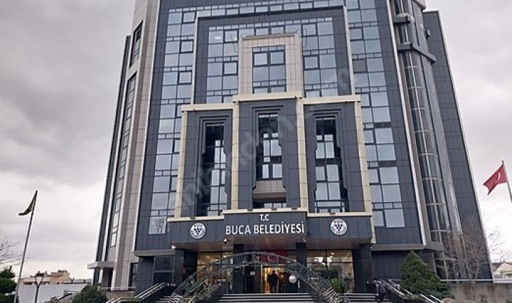 Buca Belediyesi'nden UCİM'e Anlamlı Destek: Umut Bileklikleri