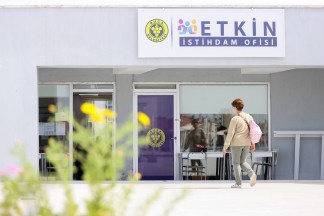 Buca Kariyer ile İş Arayan ve İşverenler Buluşuyor 