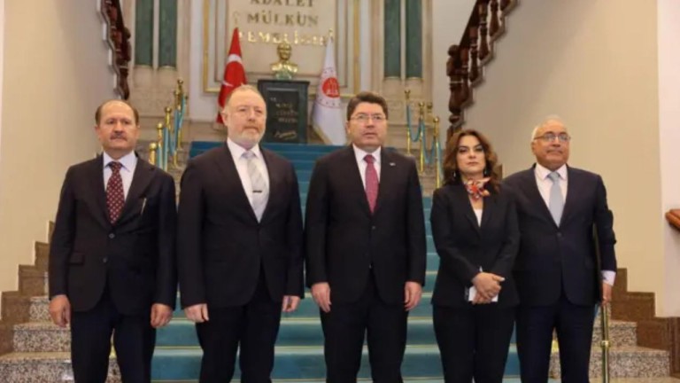 DEM Parti ve Adalet Bakanlığı Yargı Paketini Görüştü: Talepler Karşılanacak Mı?